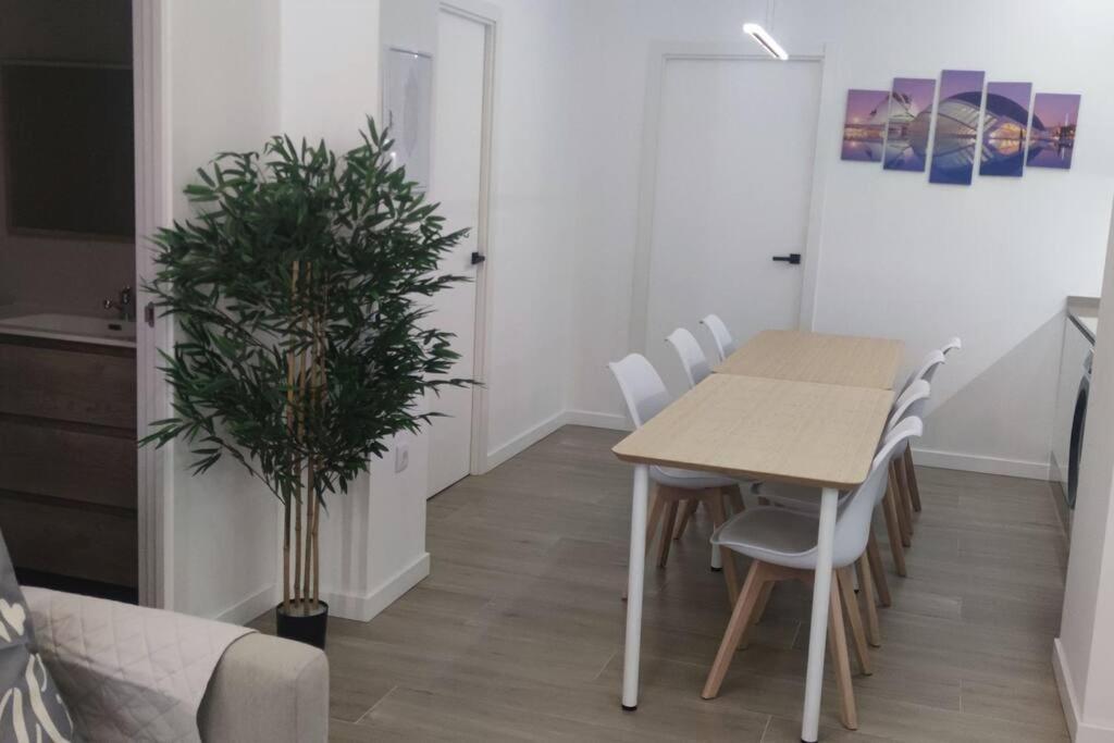 Apartamento 4 Habitaciones 2 Banos Ciudad De Las Ciencias Vt-55209-V Valencia Exteriör bild
